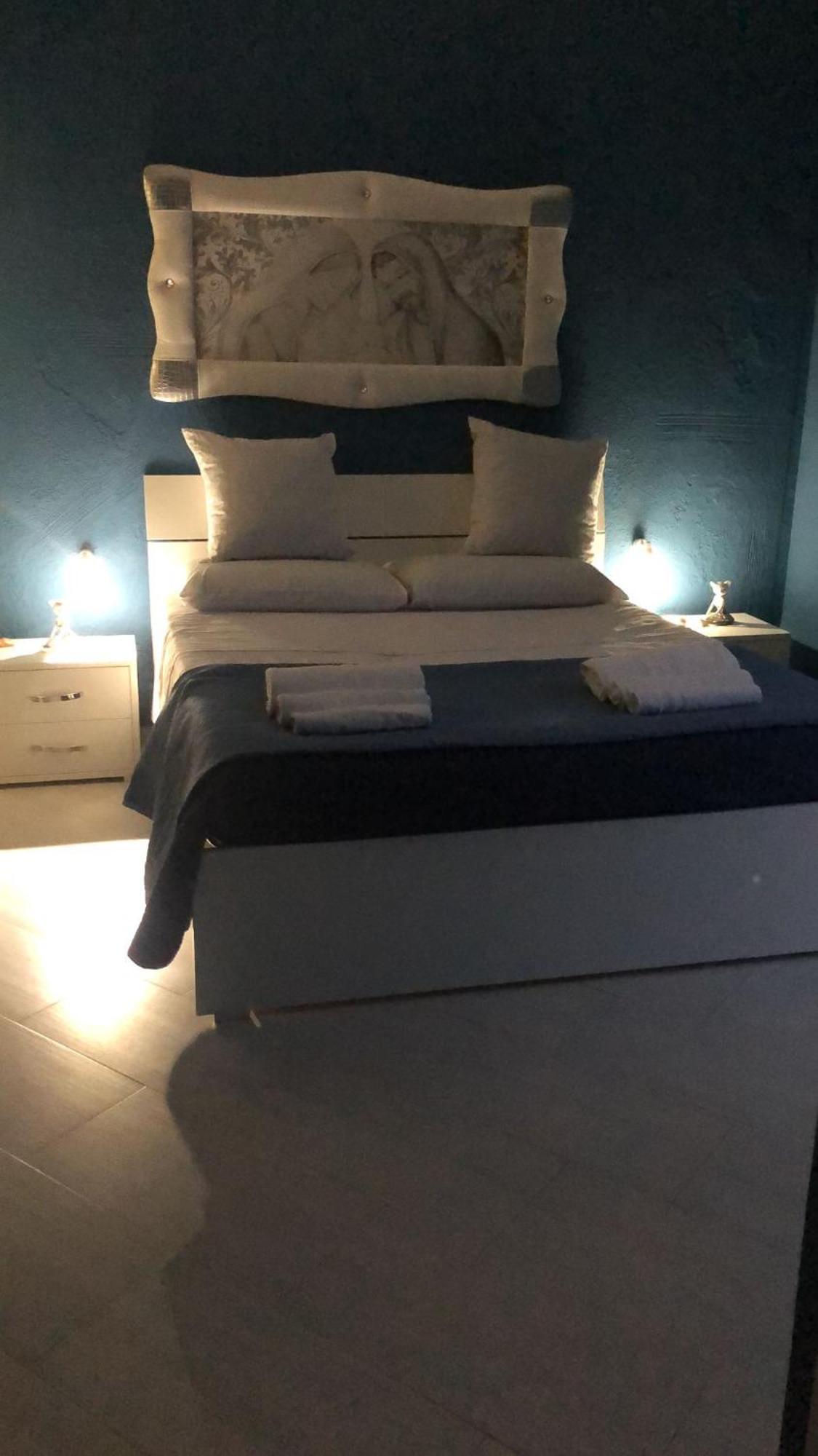 Casa Dea Napoli Apartment ภายนอก รูปภาพ
