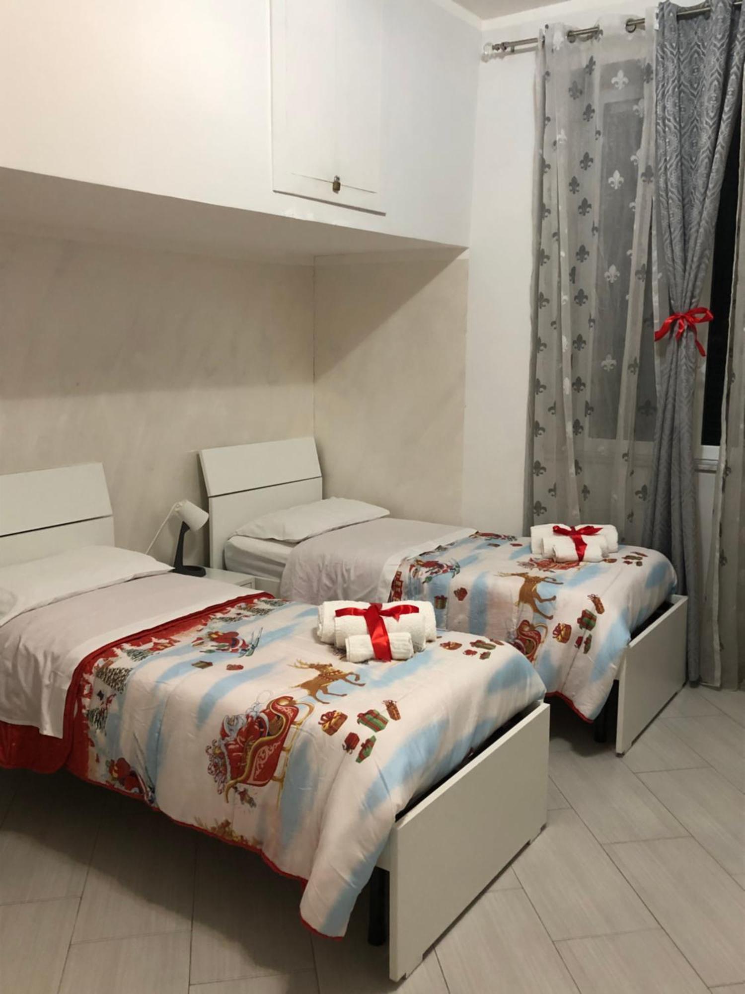 Casa Dea Napoli Apartment ภายนอก รูปภาพ
