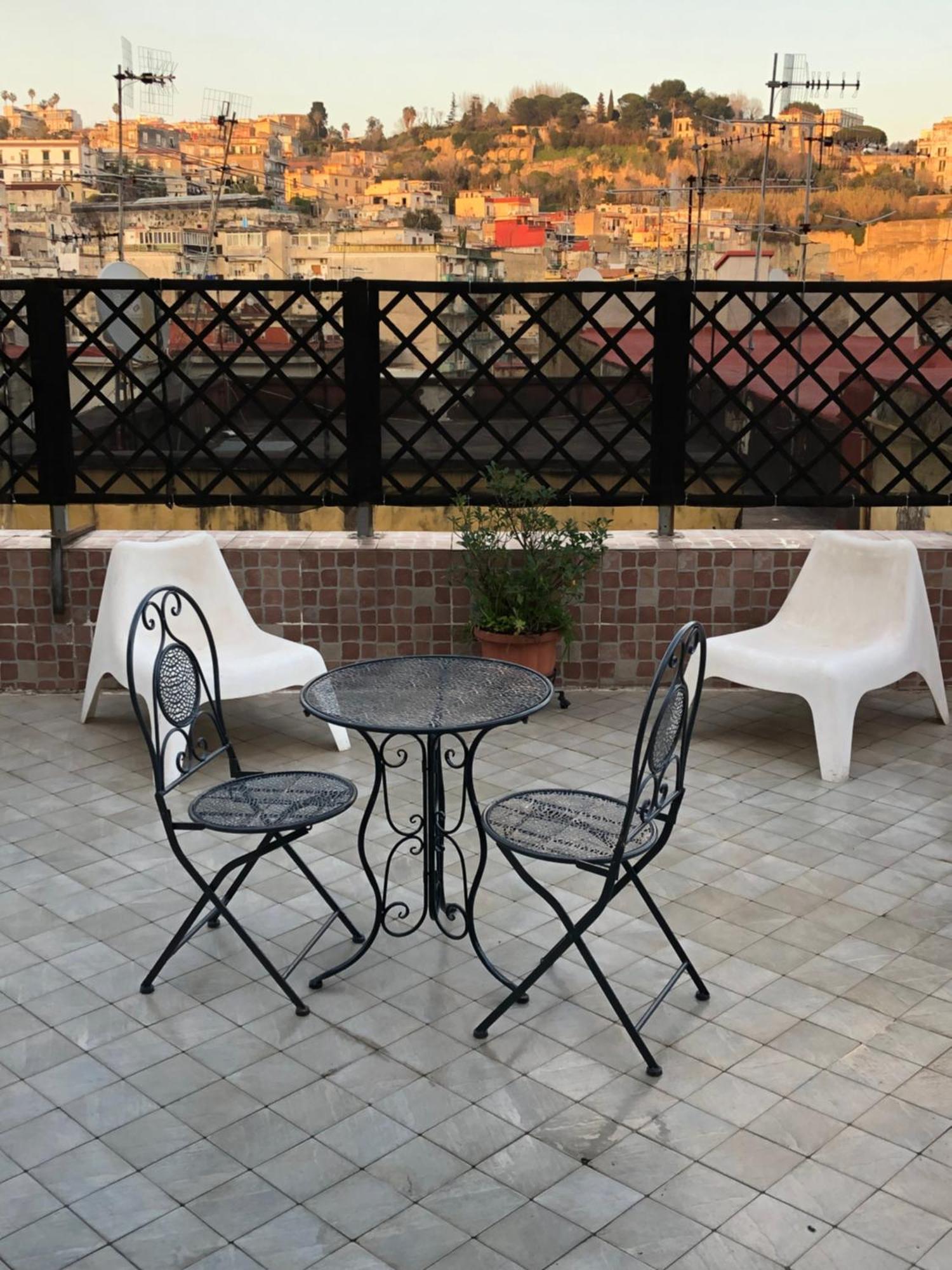Casa Dea Napoli Apartment ภายนอก รูปภาพ